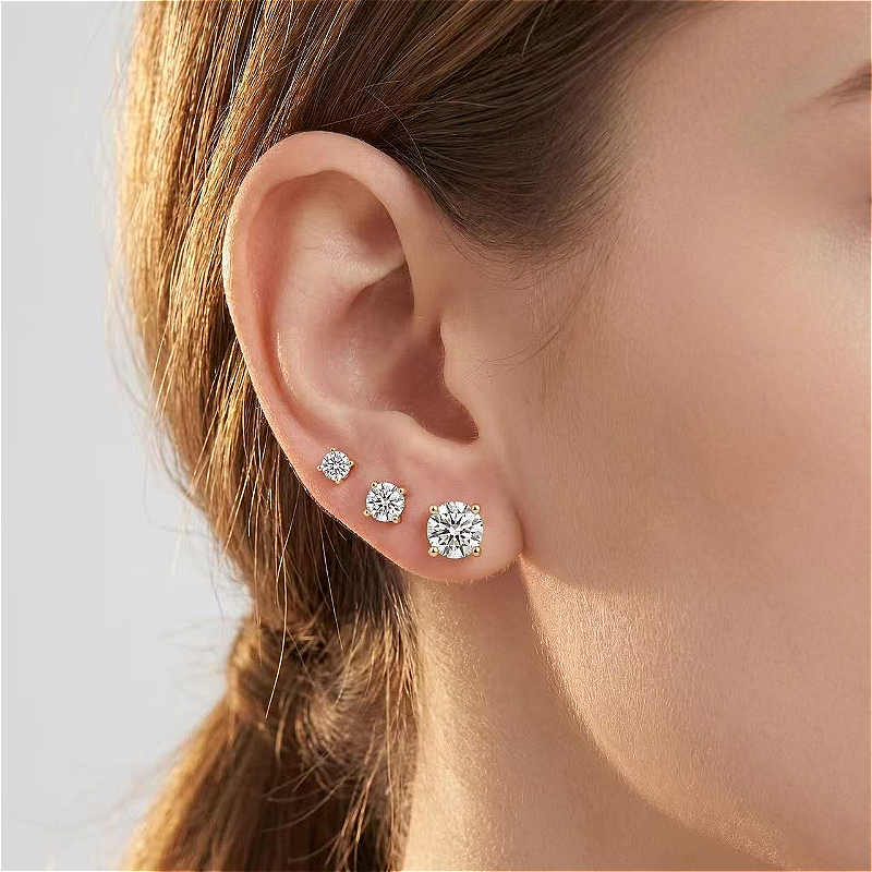 925 Silver Moissanite Stud Earrings, Anti-Allergy Design